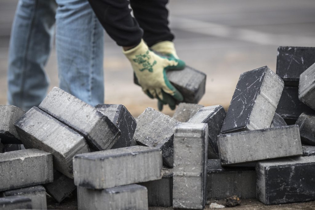 drain-cleaning bepart64 concrete blocks 6582297