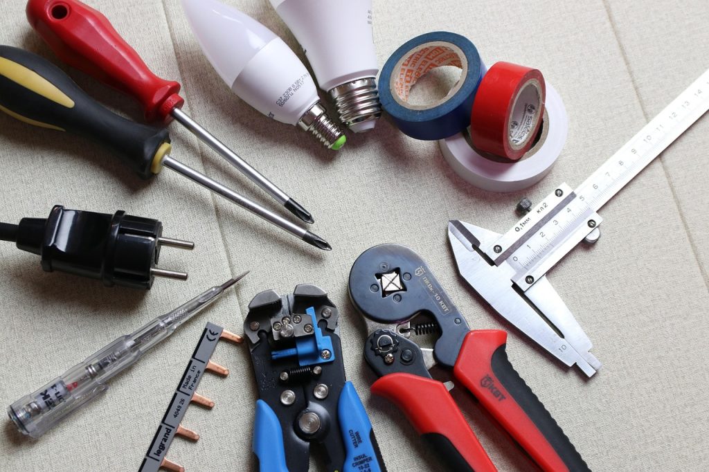 commercial-plumbing sid74 electrician 3273340 1280